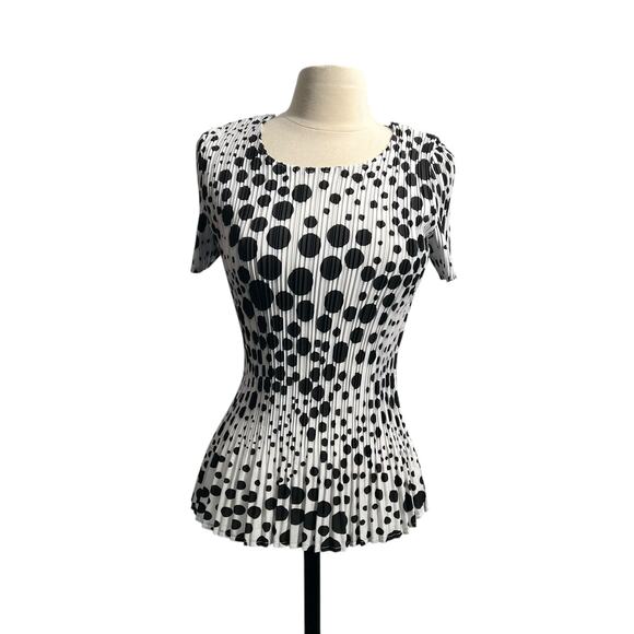LEO AND UGO PARIS  Black and White Accordian  Pleated Short Sleeve Top Small - Picture 1 of 10